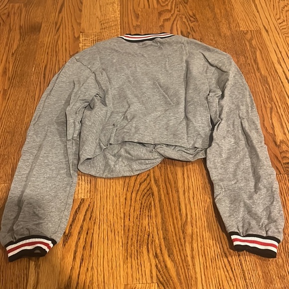 Mustard Seed Woman’s Grey Striped Crewneck Size S - Picture 4 of 5